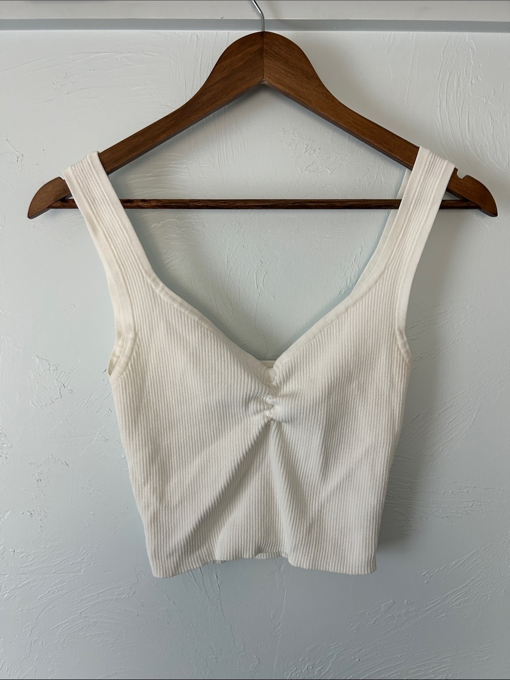 Glassons Ribbed V-Neck Cropped Tank Top in White